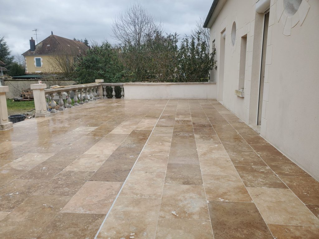 Groundworks and terrace paving construction project in Neuvy-sur-Loire by Batipereira